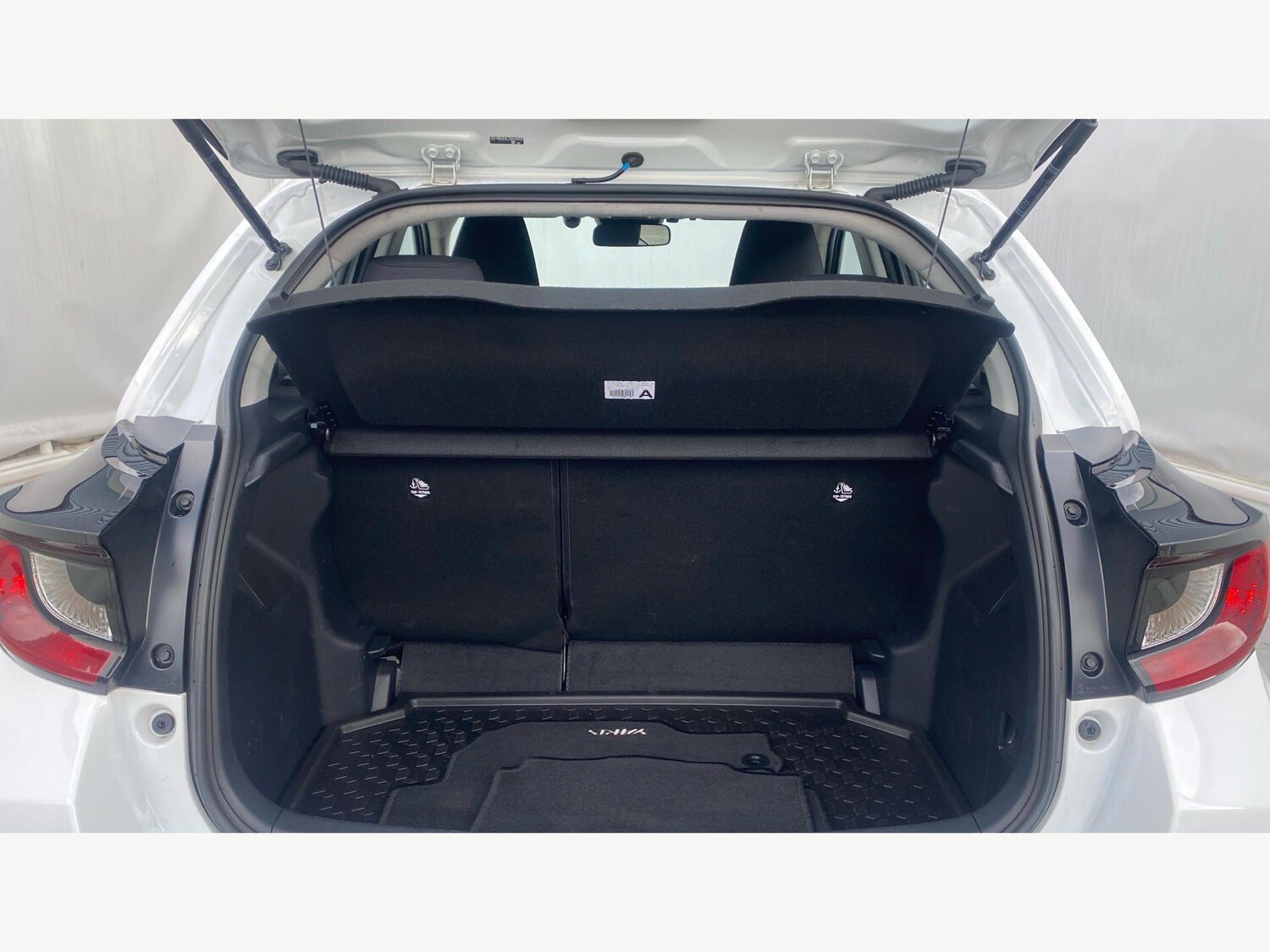 Used Toyota Yaris for sale - 77908794: Photo 16