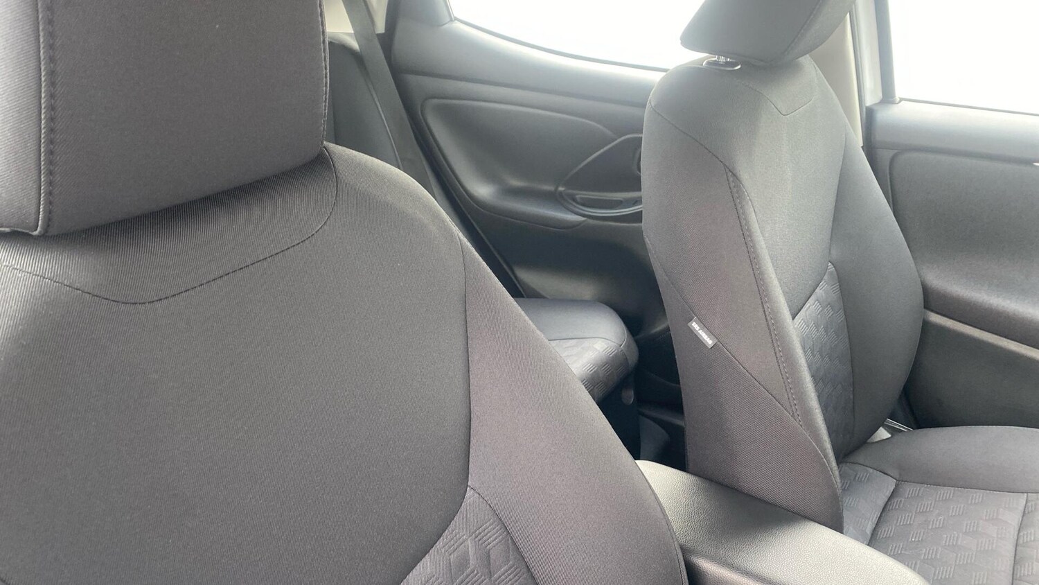 Used Toyota Yaris for sale - 77908794: Photo 35