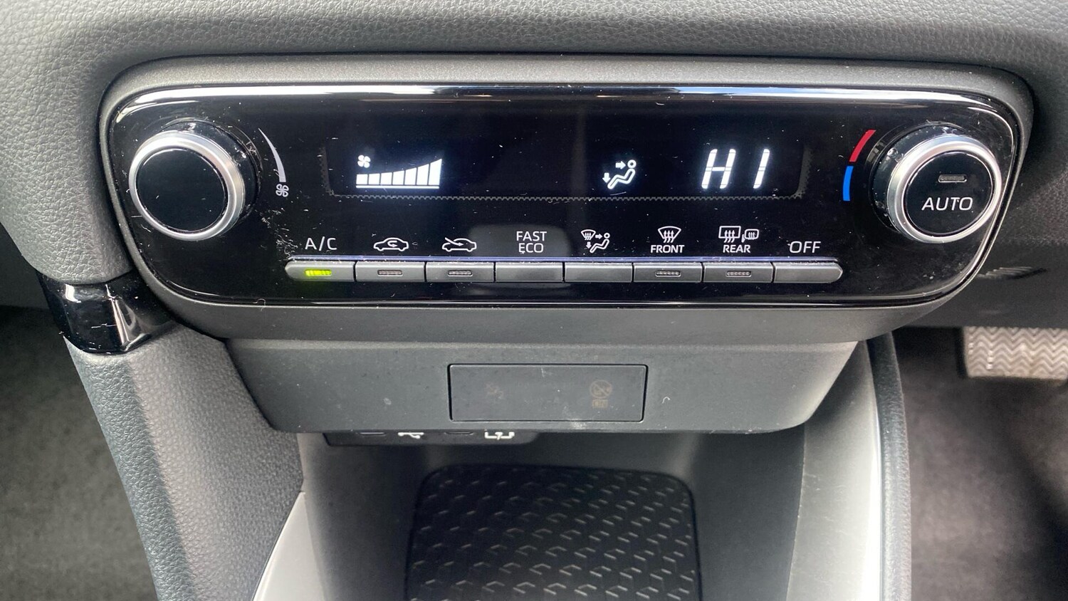 Used Toyota Yaris for sale - 77908794: Photo 41