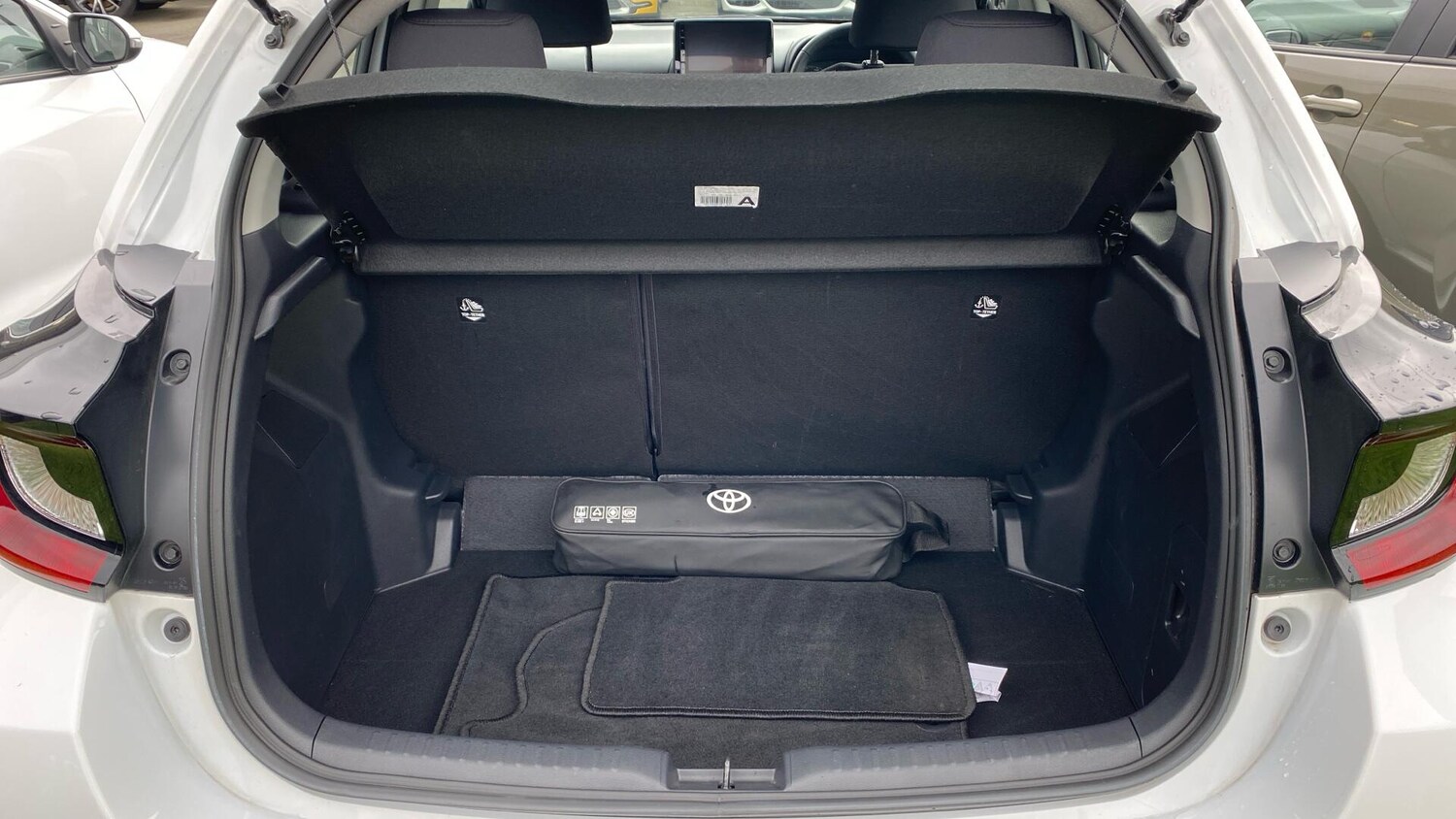 Used Toyota Yaris for sale - 77908794: Photo 47