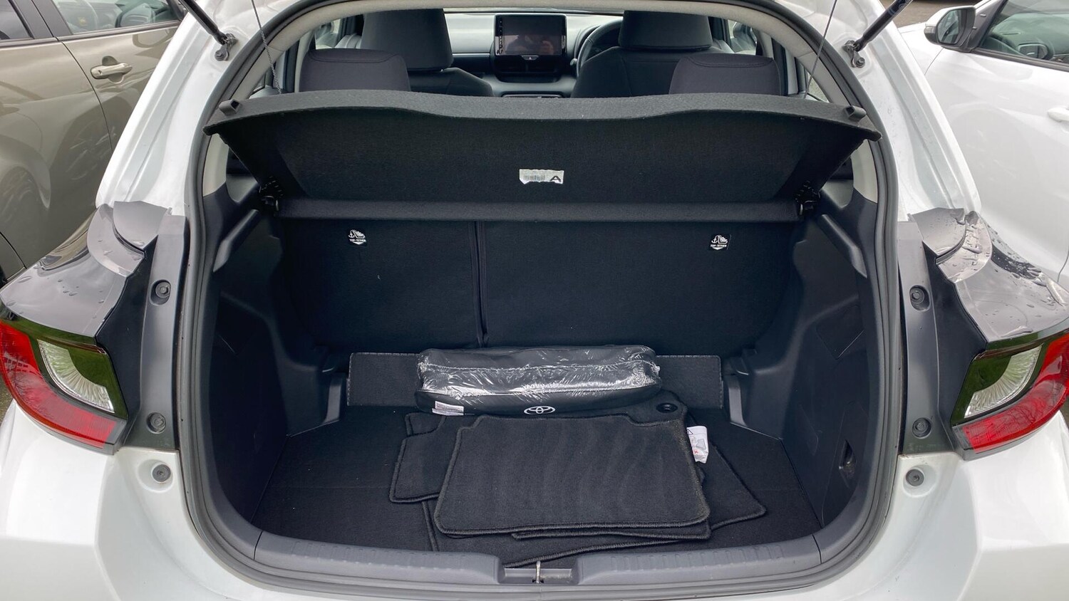 Used Toyota Yaris for sale - 77908794: Photo 49