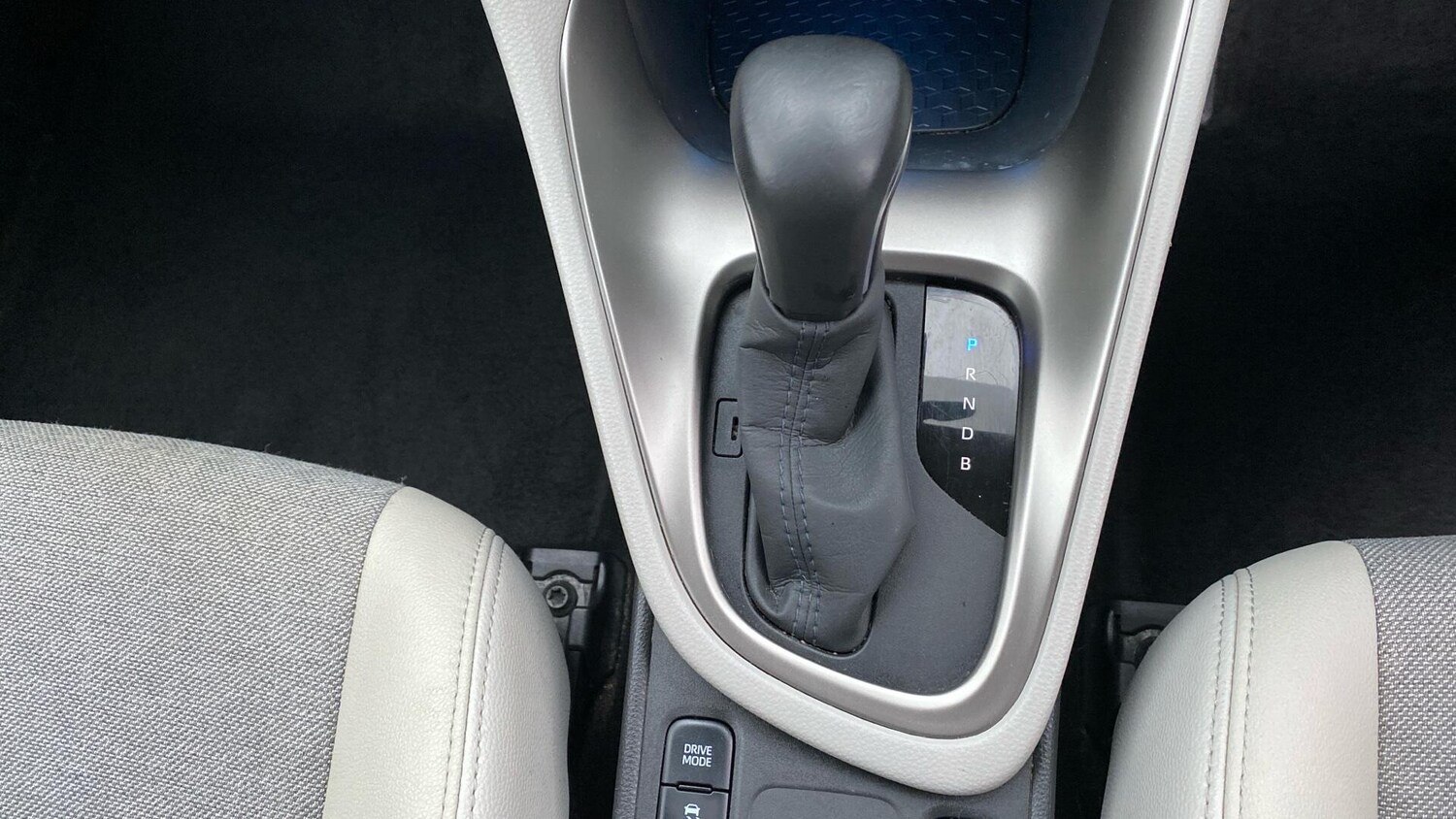 Used Toyota Yaris for sale - 77484020: Photo 42