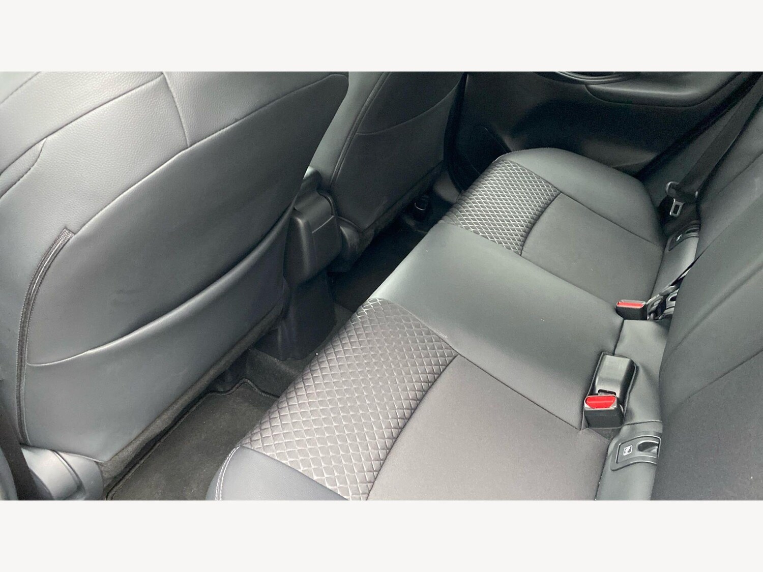 Used Toyota Yaris 2025 for sale - 77783418: Photo 15