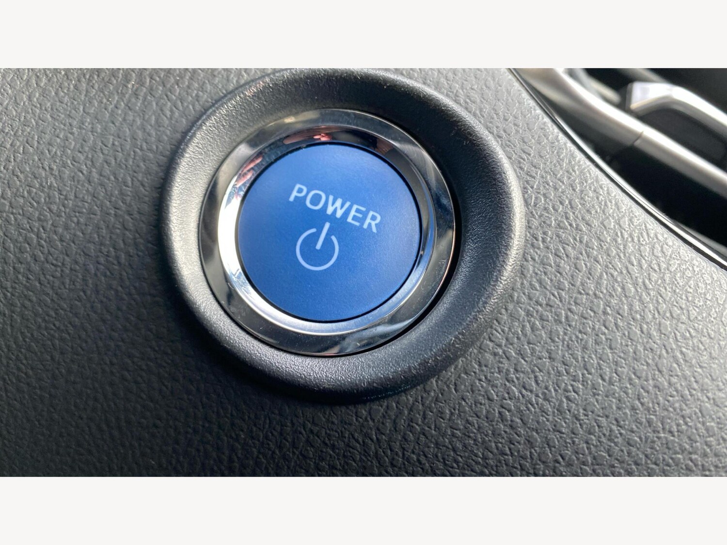 Used Toyota C-HR for sale - 77215165: Photo 29