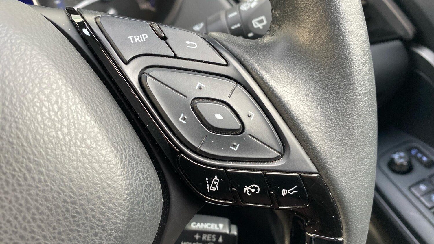 Used Toyota C-HR for sale - 77215165: Photo 32