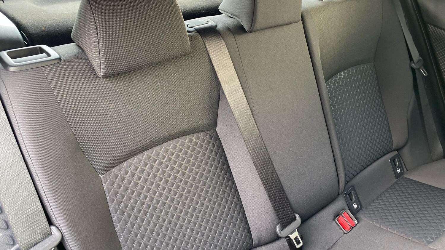 Used Toyota C-HR for sale - 77215165: Photo 37