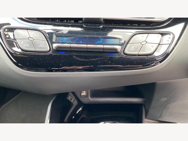 Used Toyota C-HR 2023 for sale - 75033831: Photo 46