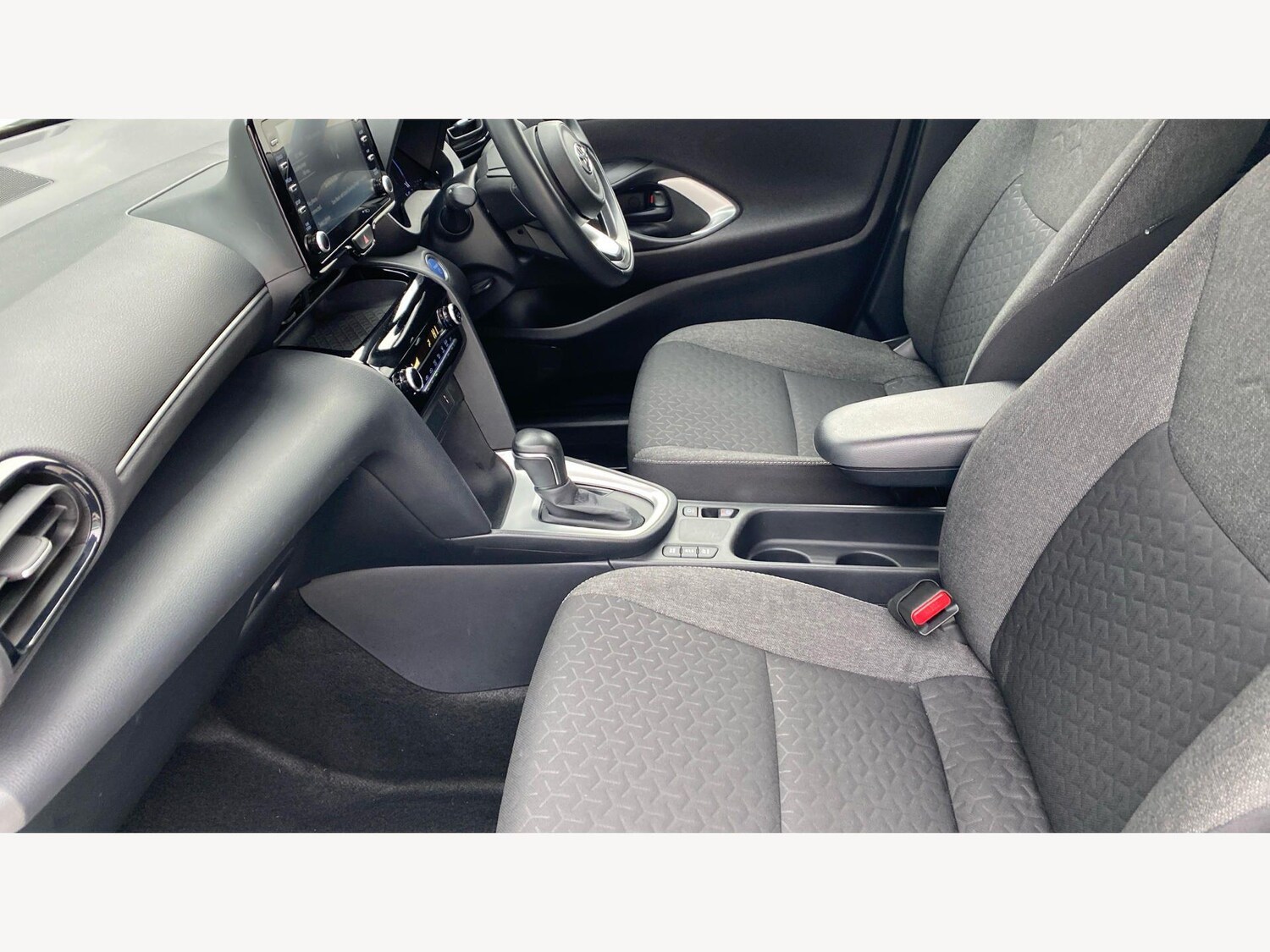 Used Toyota Yaris Cross 2023 for sale - 77783958: Photo 12