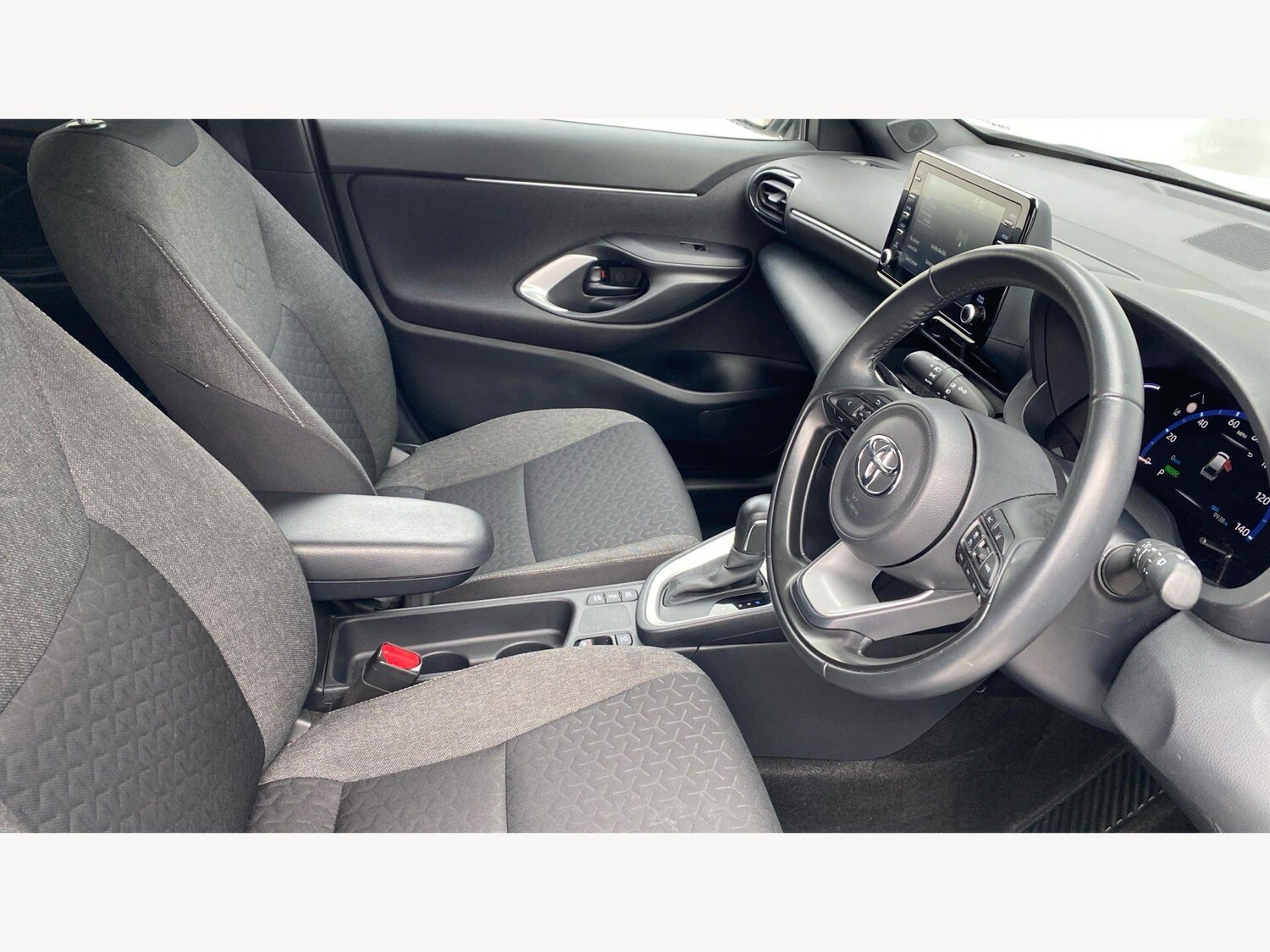 Used Toyota Yaris Cross 2023 for sale - 77783958: Photo 13