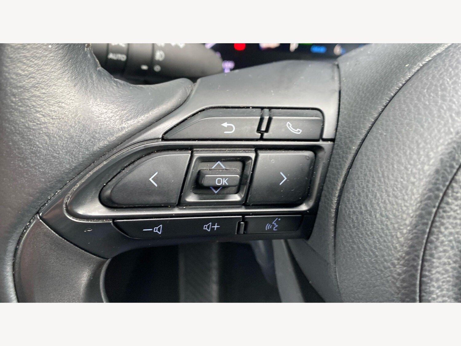 Used Toyota Yaris Cross 2023 for sale - 77783958: Photo 30