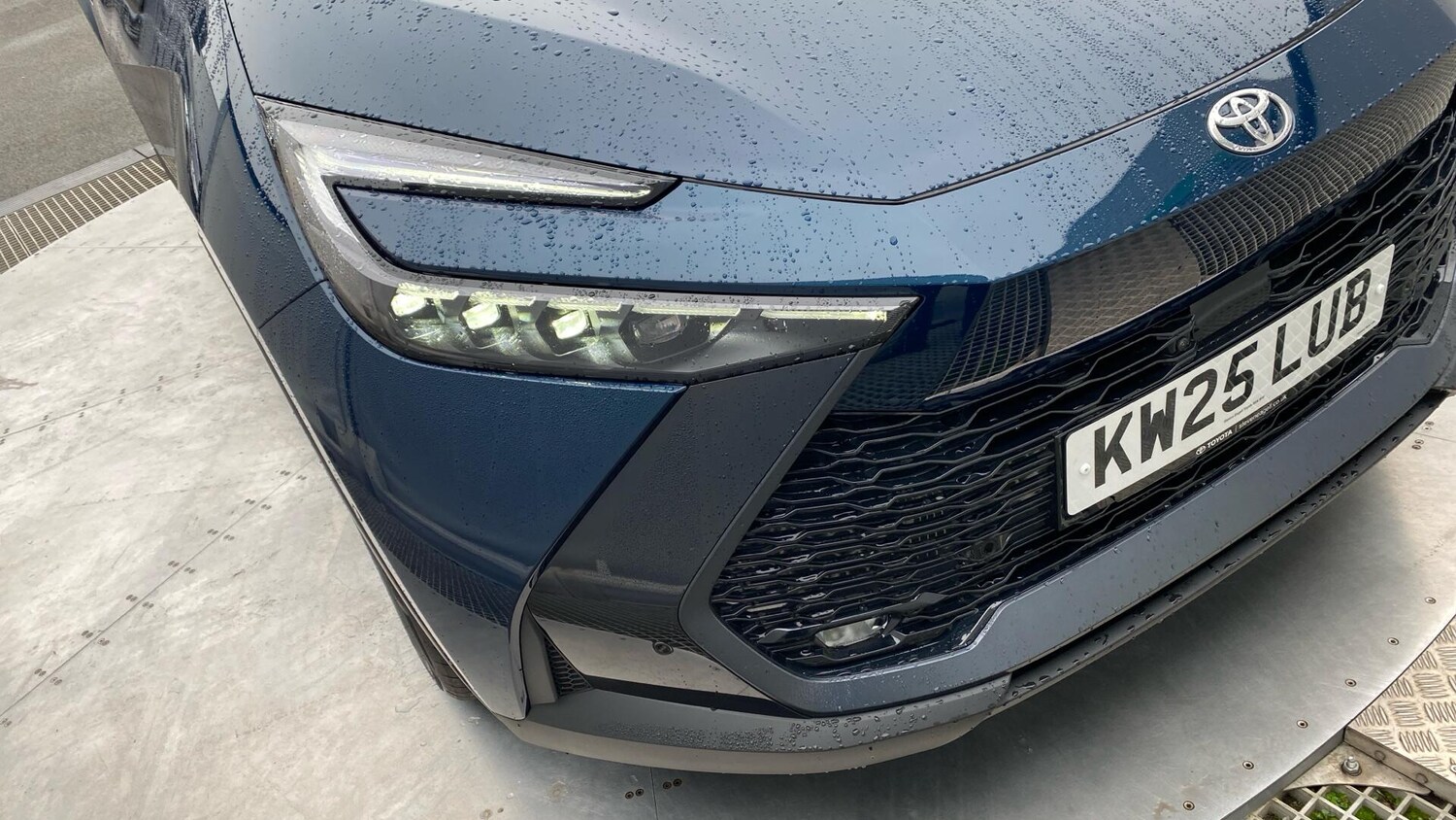 Used Toyota C-HR 2025 for sale - 76457028: Photo 35