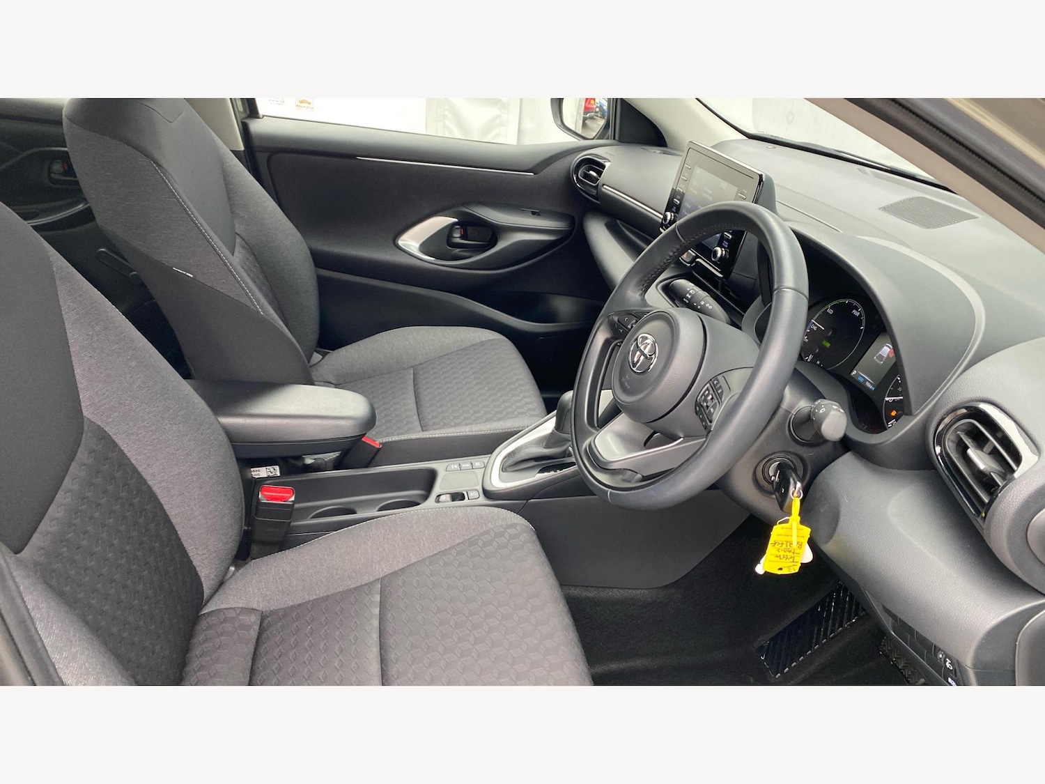 Used Toyota Yaris 2023 for sale - 77376115: Photo 13