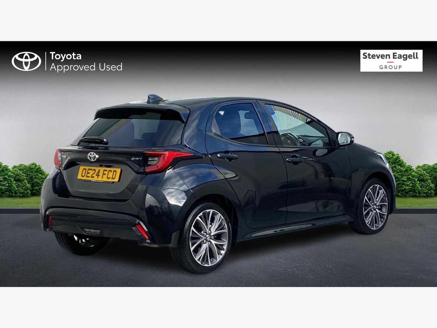 Used Toyota Yaris 2024 for sale - 76765343: Photo 2