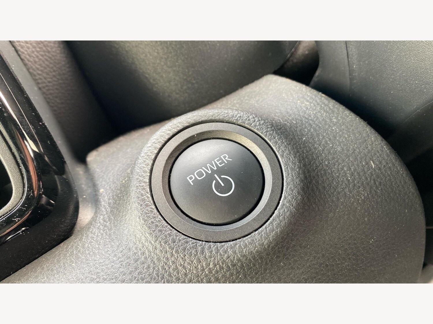 Used Toyota Yaris 2024 for sale - 76765343: Photo 29