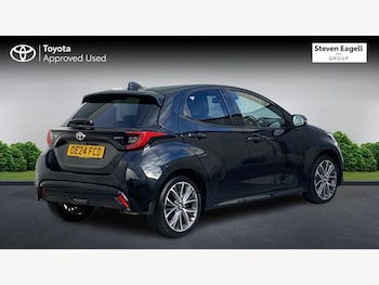 Used Toyota Yaris 2024 for sale - 76765343: Photo
