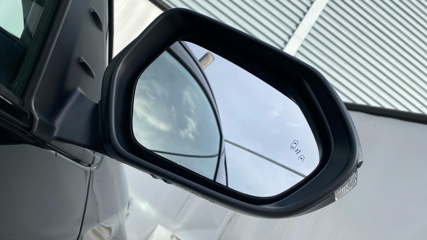 Used Toyota Yaris 2024 for sale - 76765343: Photo 33