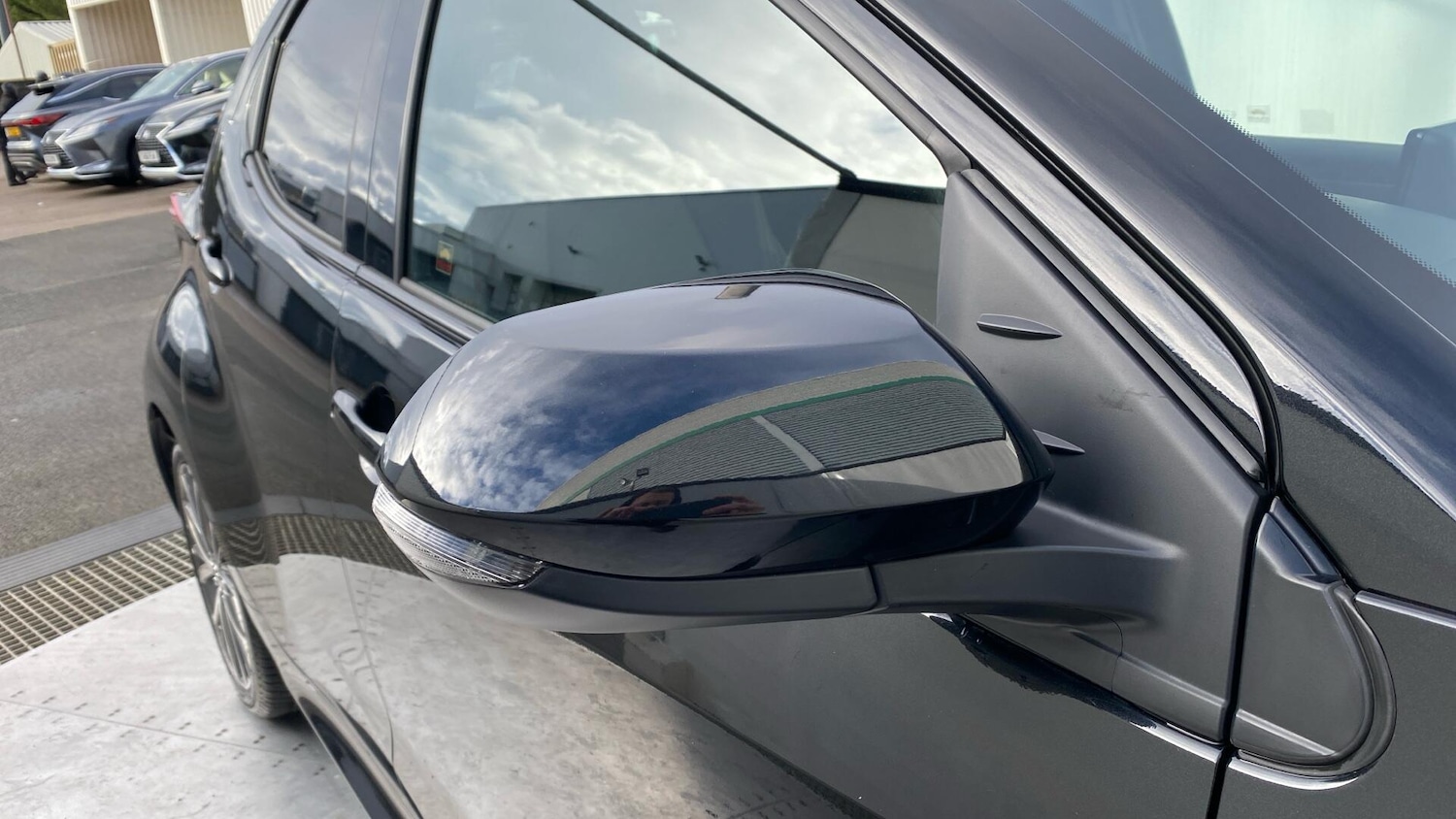 Used Toyota Yaris 2024 for sale - 76765343: Photo 34