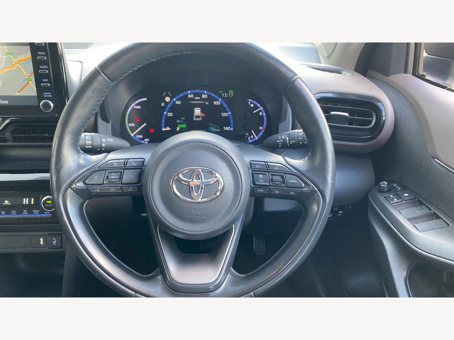 Used Toyota Yaris Cross 2022 for sale - 78157082: Photo 10
