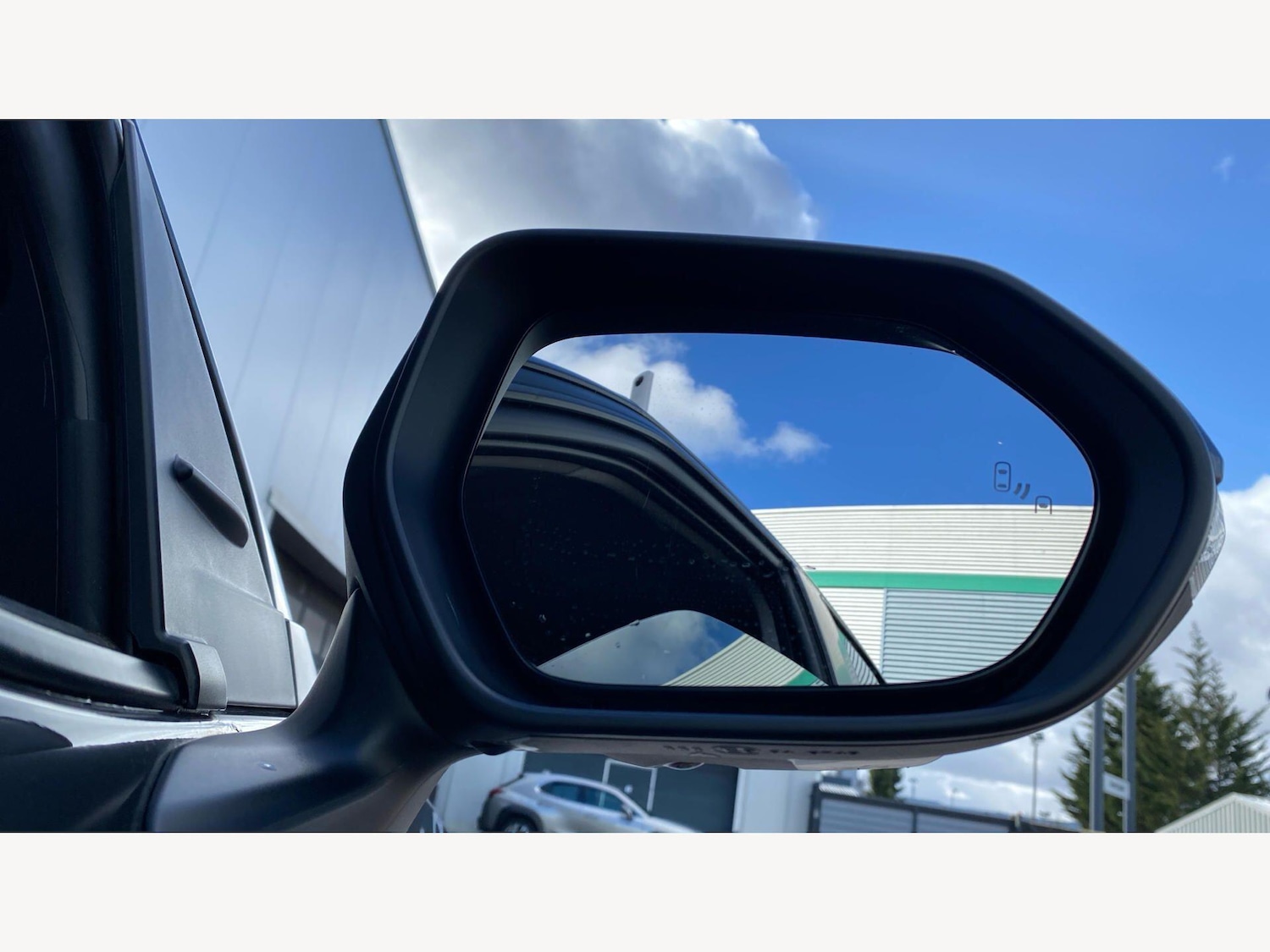 Used Toyota Yaris Cross 2022 for sale - 78157082: Photo 34