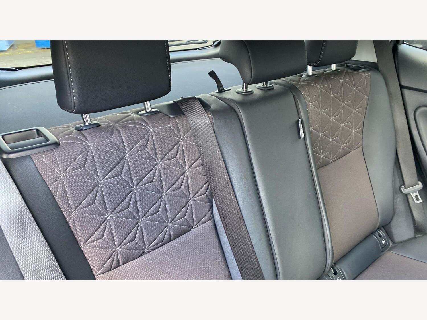 Used Toyota Yaris Cross 2022 for sale - 78157082: Photo 39