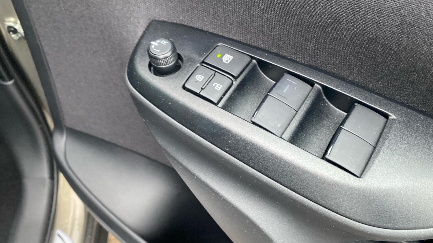 Used Toyota Yaris Cross for sale - 77496372: Photo 34