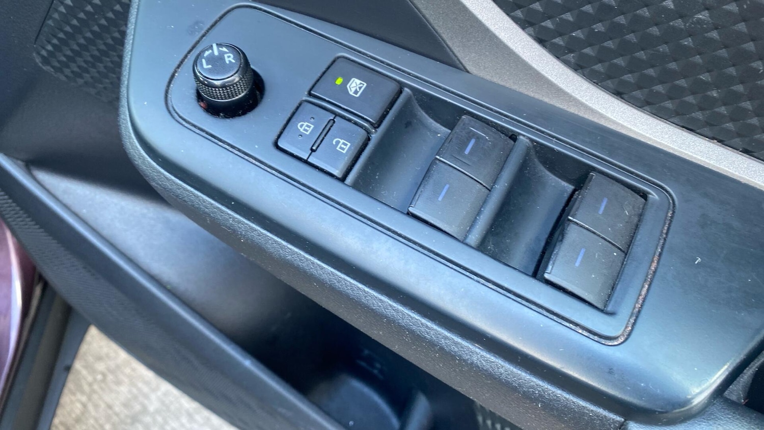 Used Toyota C-HR for sale - 77898478: Photo 40