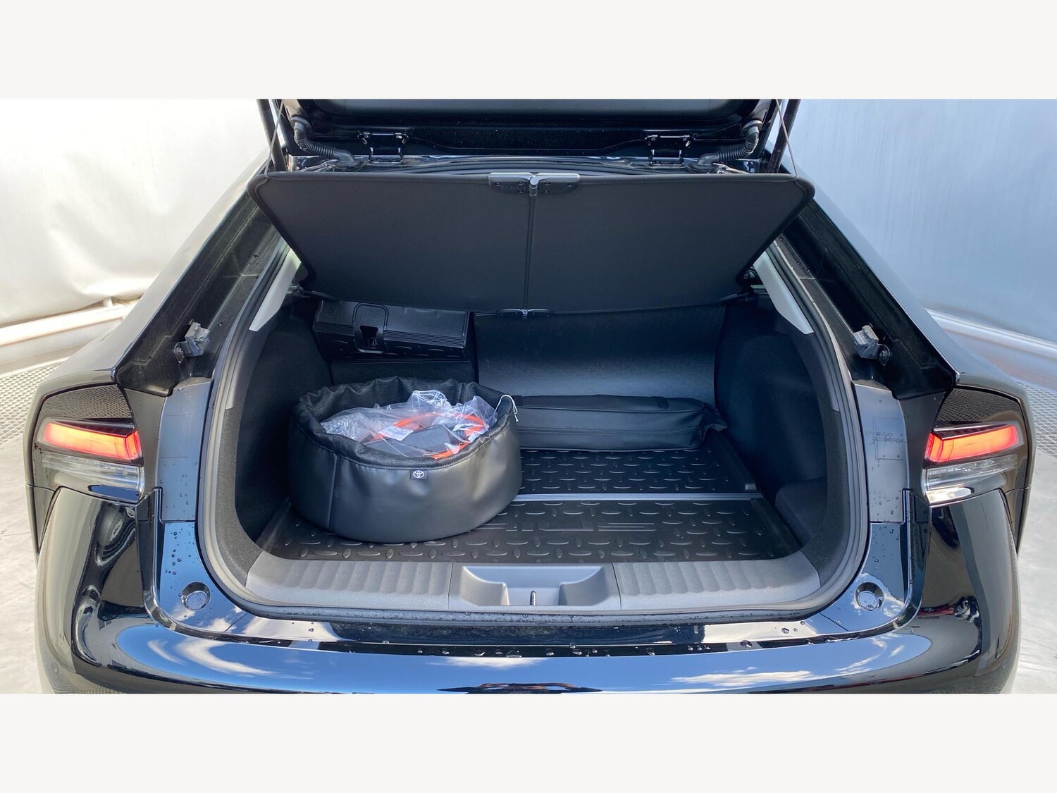 Used Toyota Prius for sale - 77290639: Photo 16