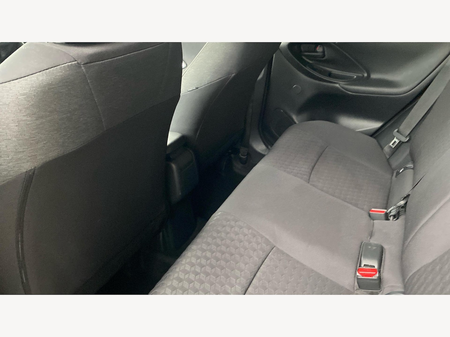 Used Toyota Yaris 2022 for sale - 76377765: Photo 15
