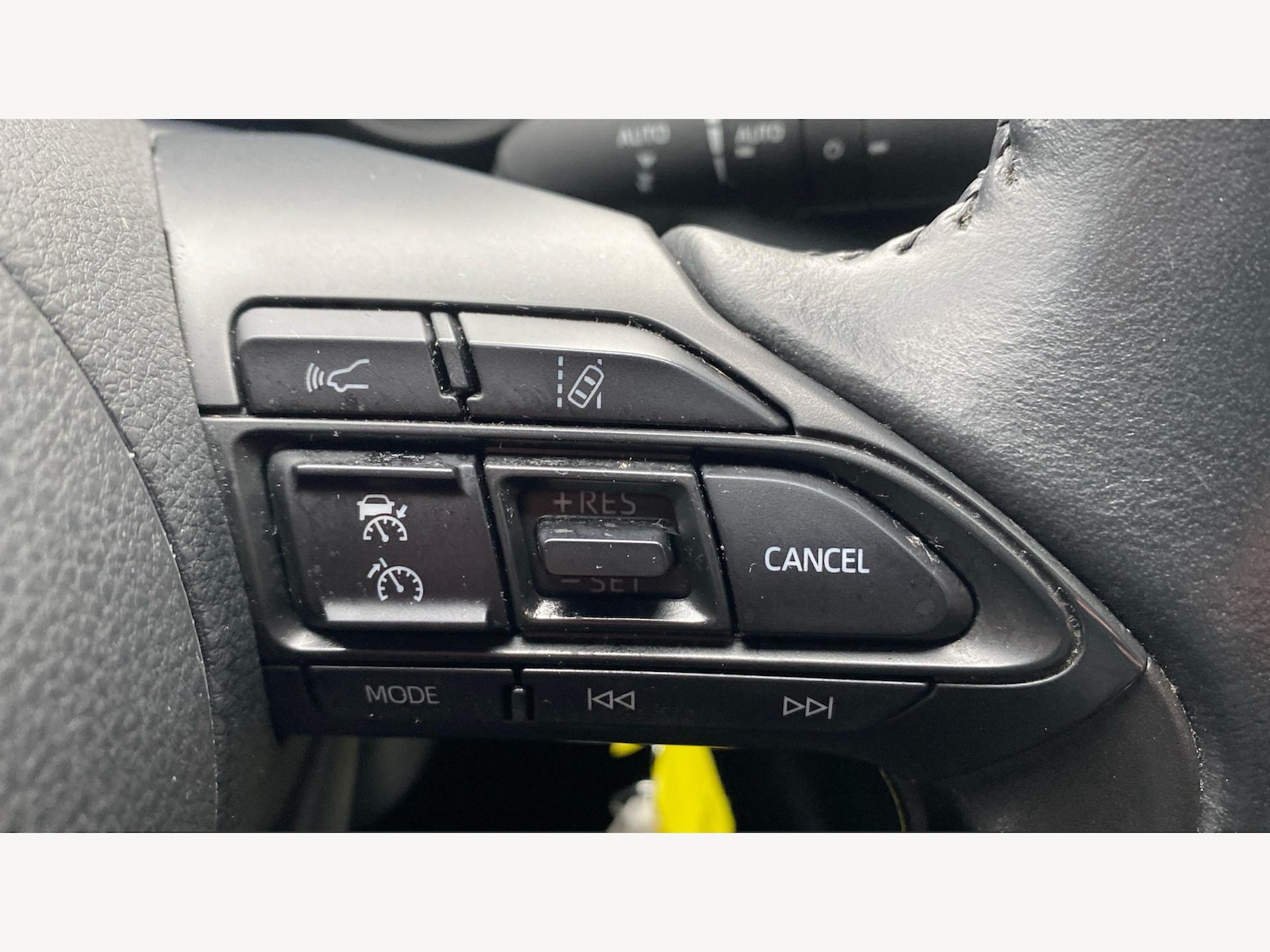 Used Toyota Yaris 2022 for sale - 76377765: Photo 30