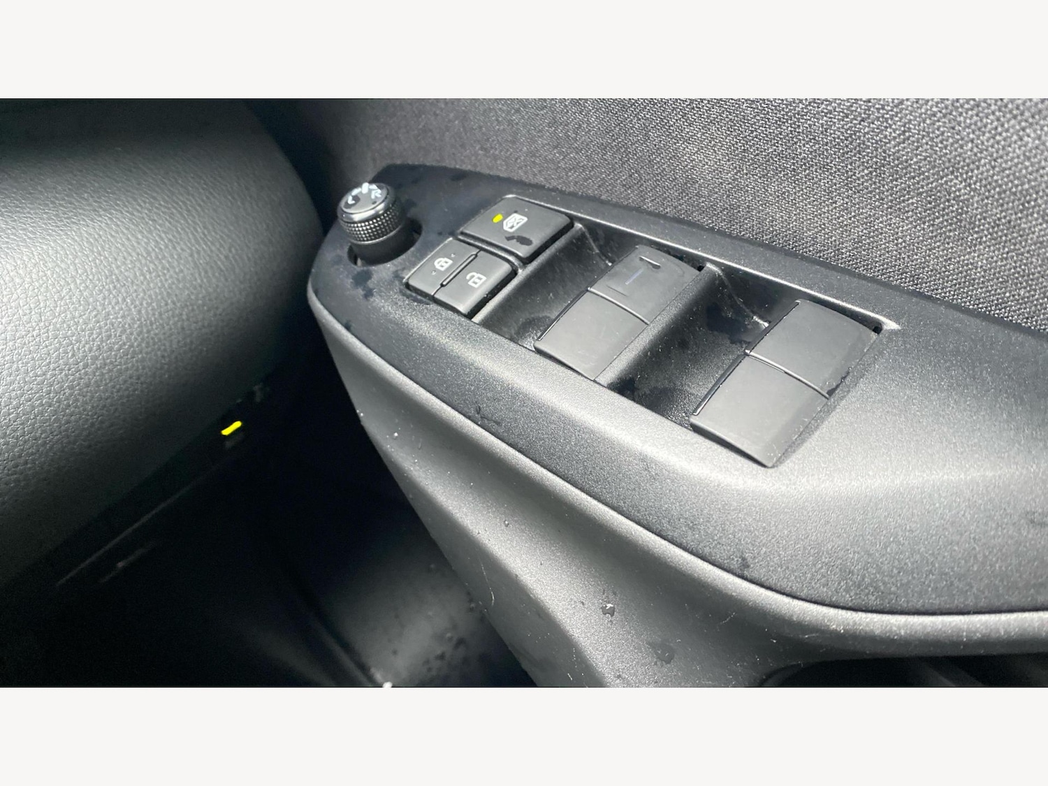 Used Toyota Yaris 2022 for sale - 76377765: Photo 31