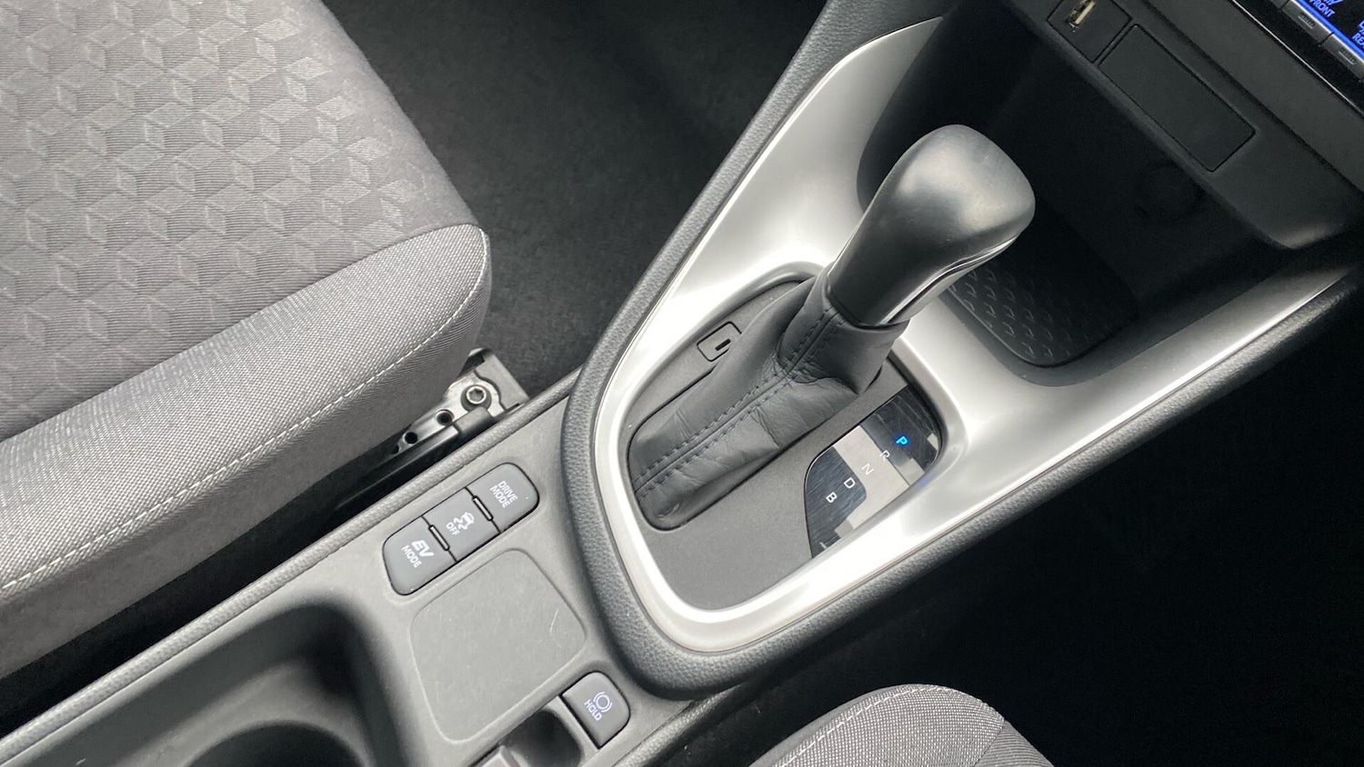 Used Toyota Yaris 2022 for sale - 76377765: Photo 40