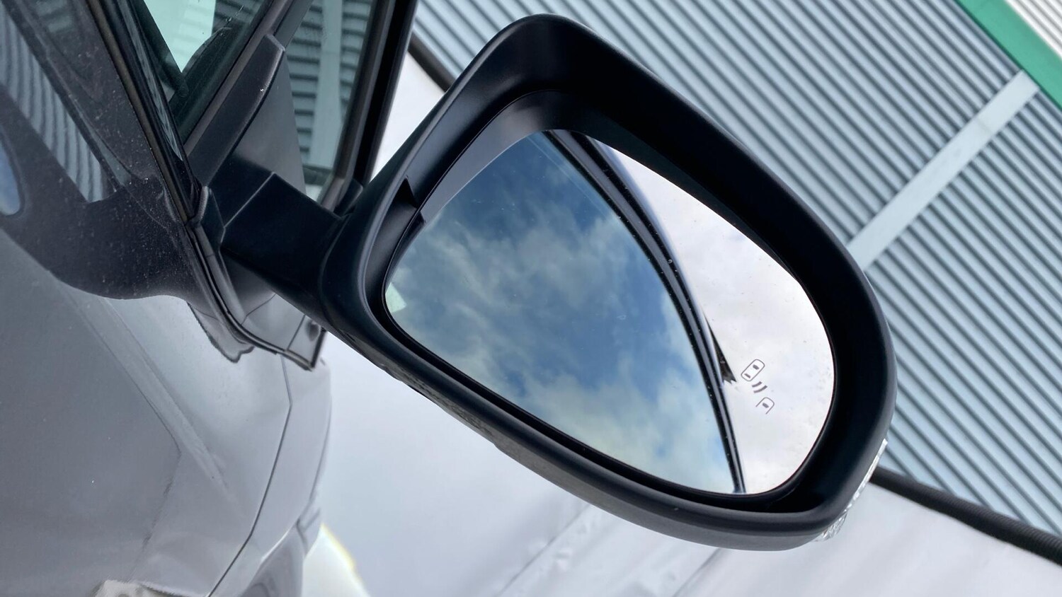 Used Toyota C-HR 2023 for sale - 76071915: Photo 35