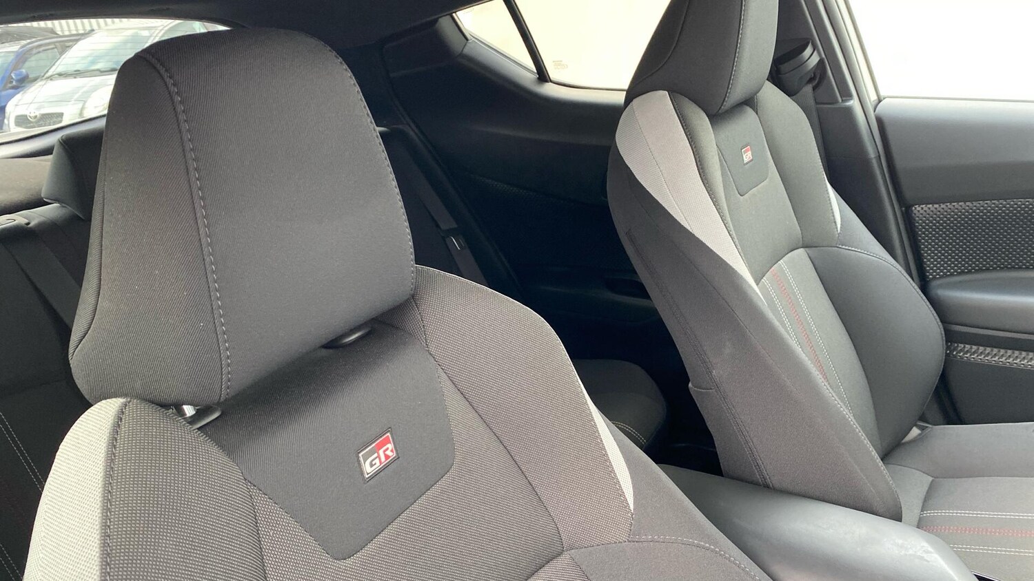 Used Toyota C-HR 2023 for sale - 76071915: Photo 38