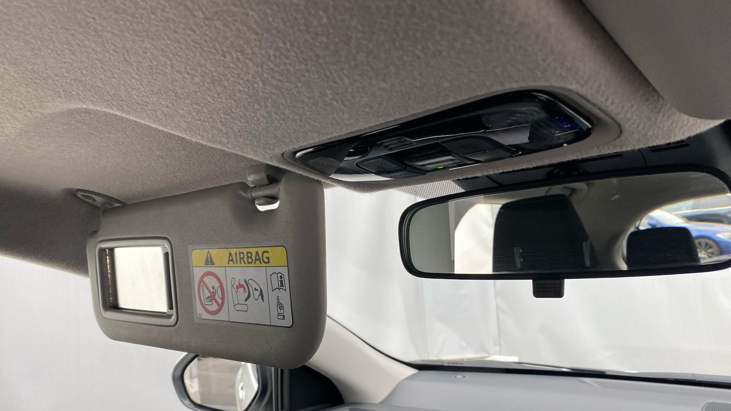 Used Toyota Yaris 2024 for sale - 77559937: Photo 43