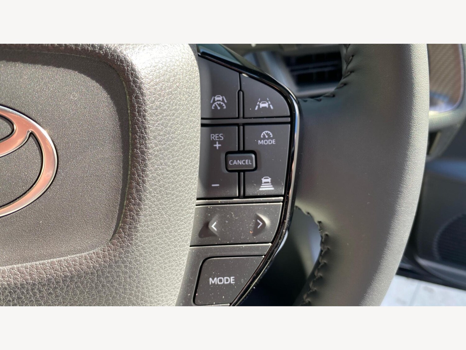 Used Toyota Prius 2025 for sale - 75601309: Photo 30