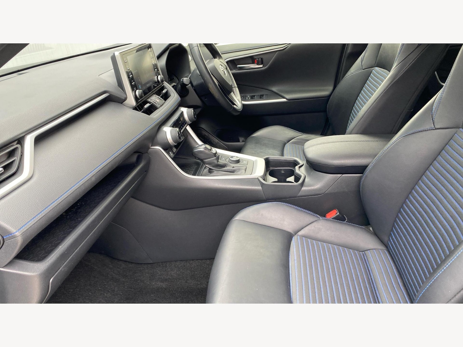 Used Toyota RAV4 2019 for sale - 76539131: Photo 12