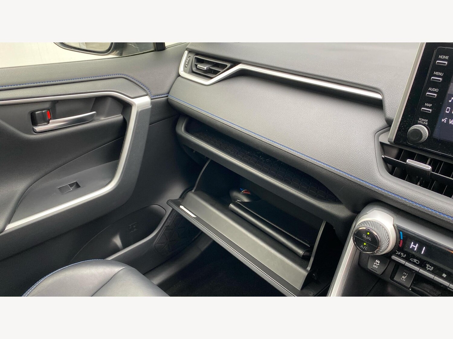 Used Toyota RAV4 2019 for sale - 76539131: Photo 26