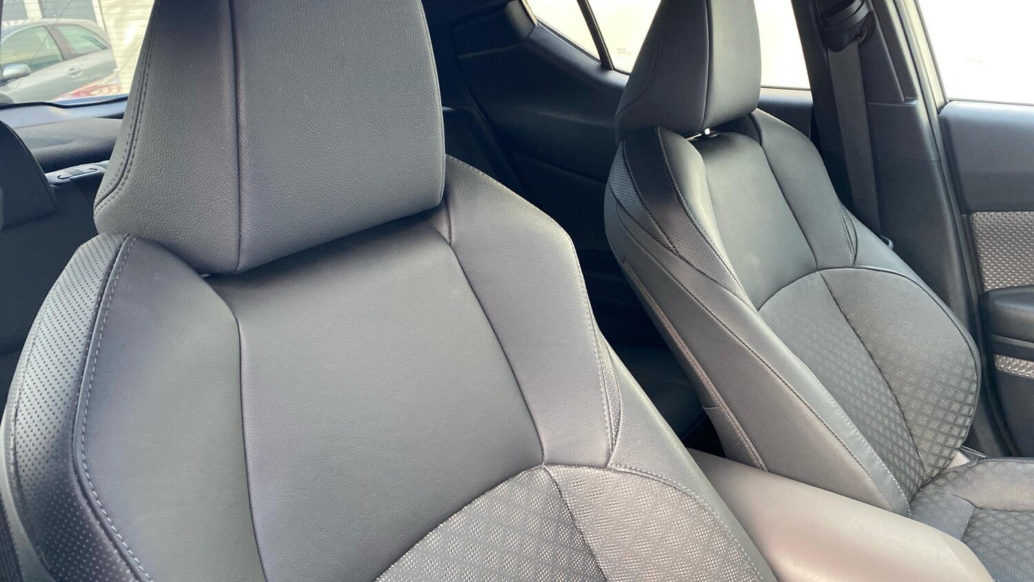 Used Toyota C-HR 2021 for sale - 77081550: Photo 38