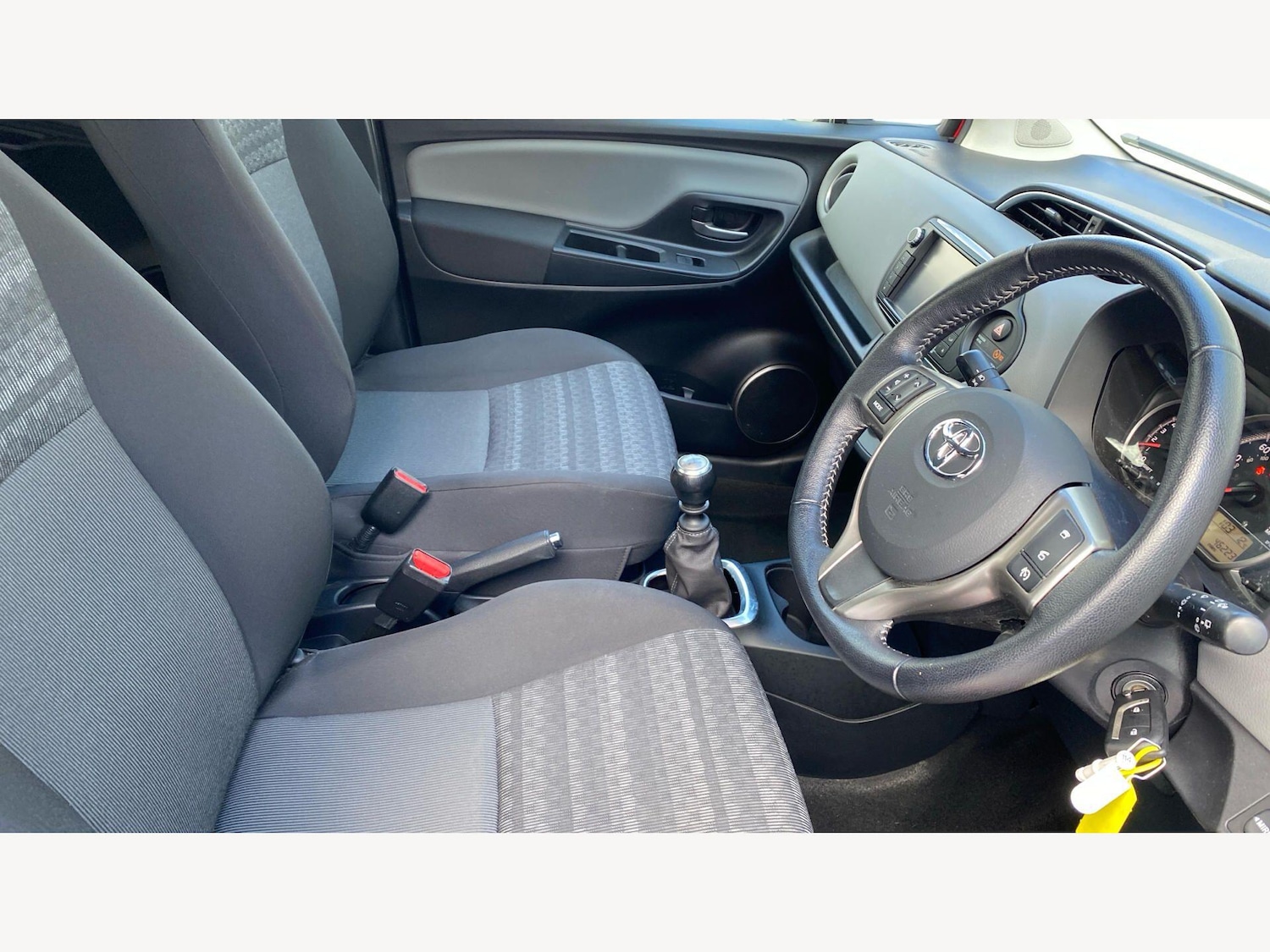 Used Toyota Yaris 2016 for sale - 78086812: Photo 13