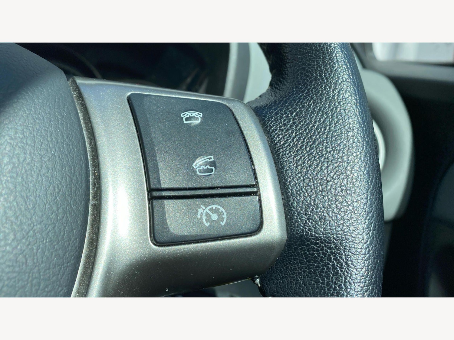 Used Toyota Yaris 2016 for sale - 78086812: Photo 29