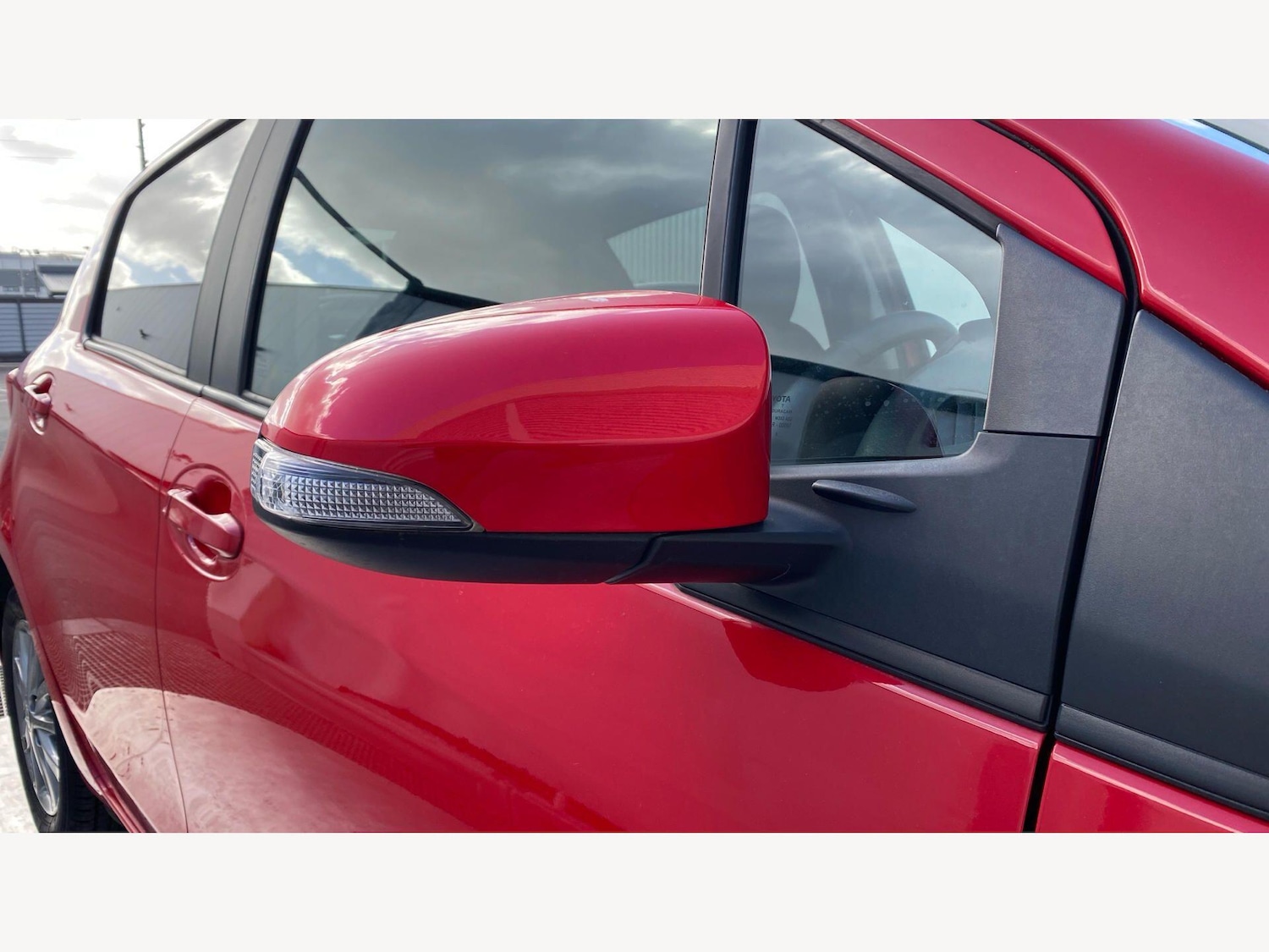 Used Toyota Yaris 2016 for sale - 78086812: Photo 31