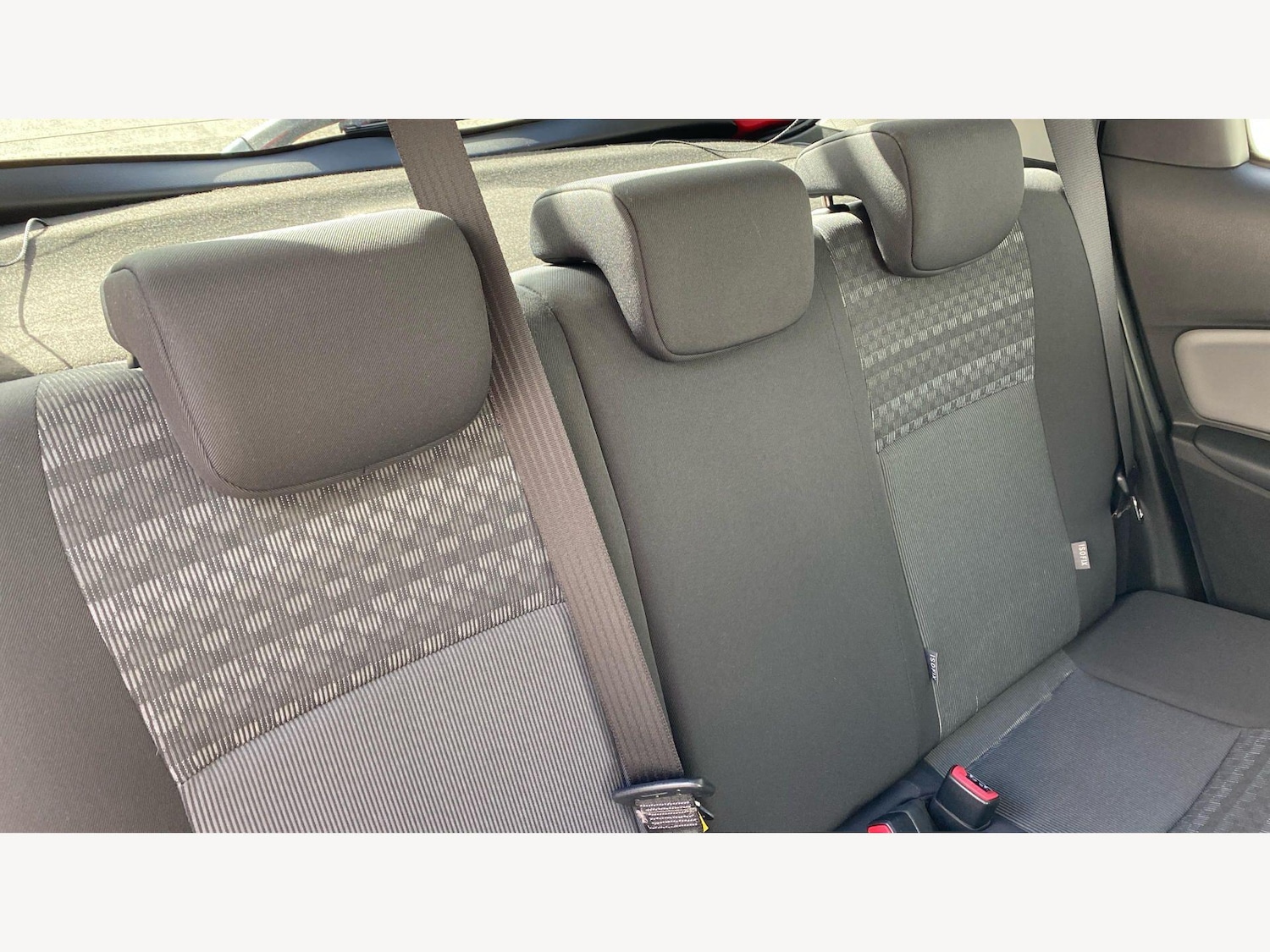 Used Toyota Yaris 2016 for sale - 78086812: Photo 35