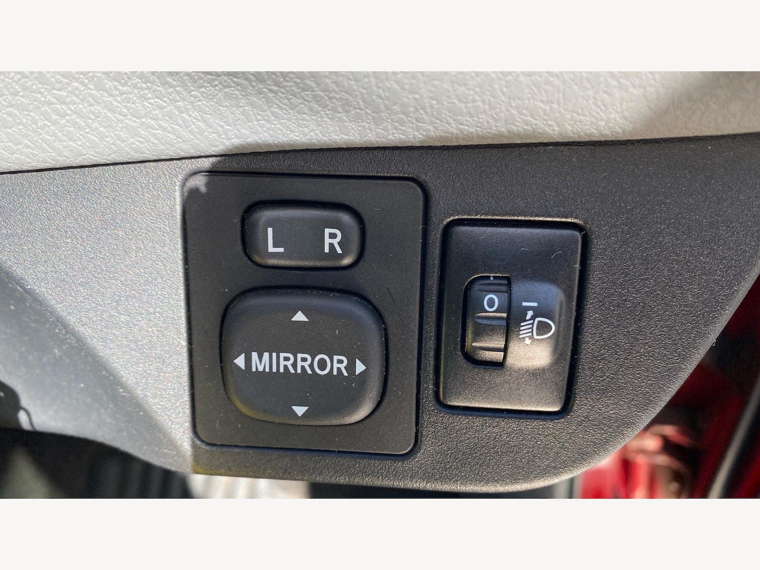 Used Toyota Yaris 2016 for sale - 78086812: Photo 37