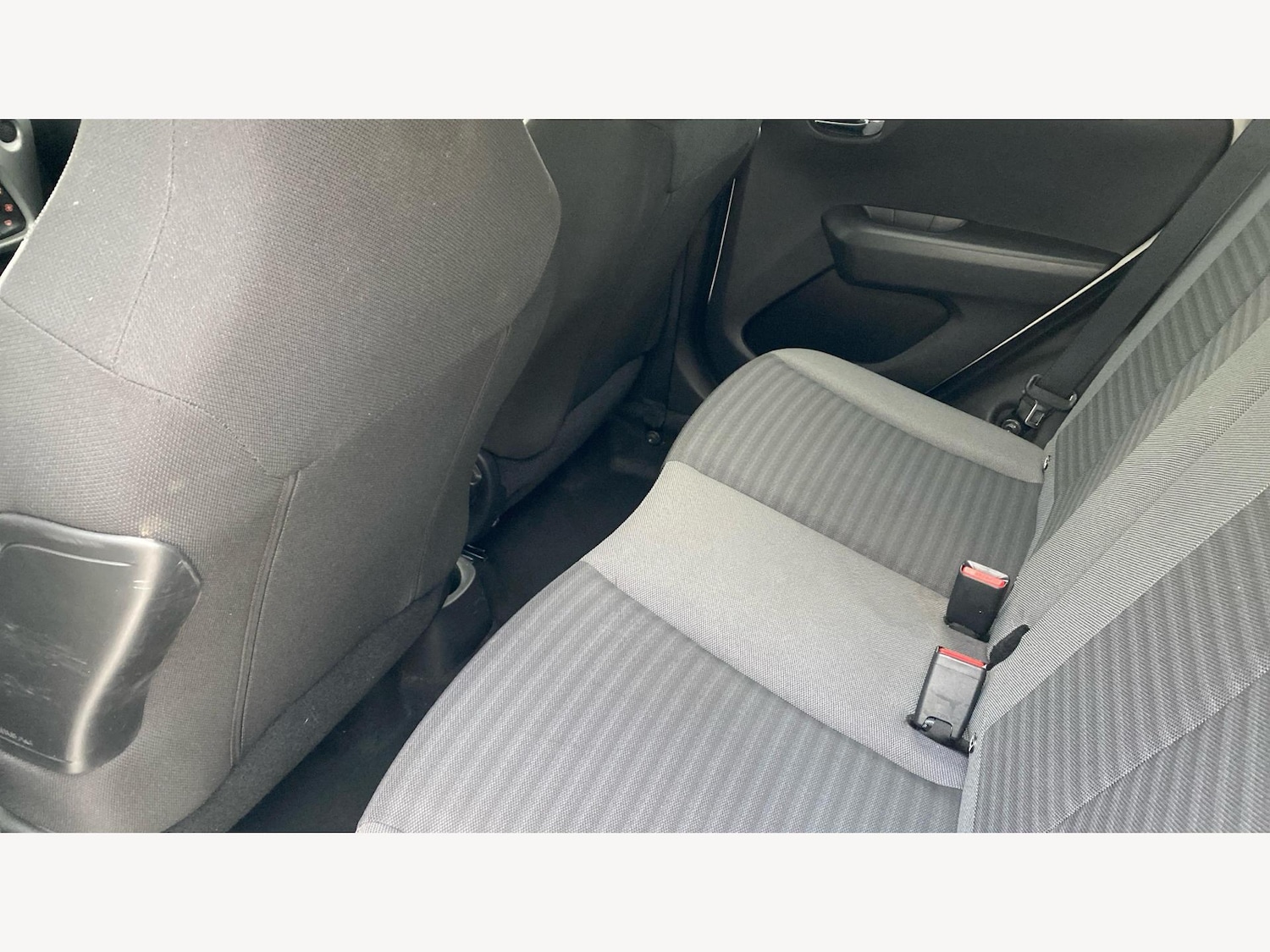 Used Toyota AYGO 2019 for sale - 76613377: Photo 15