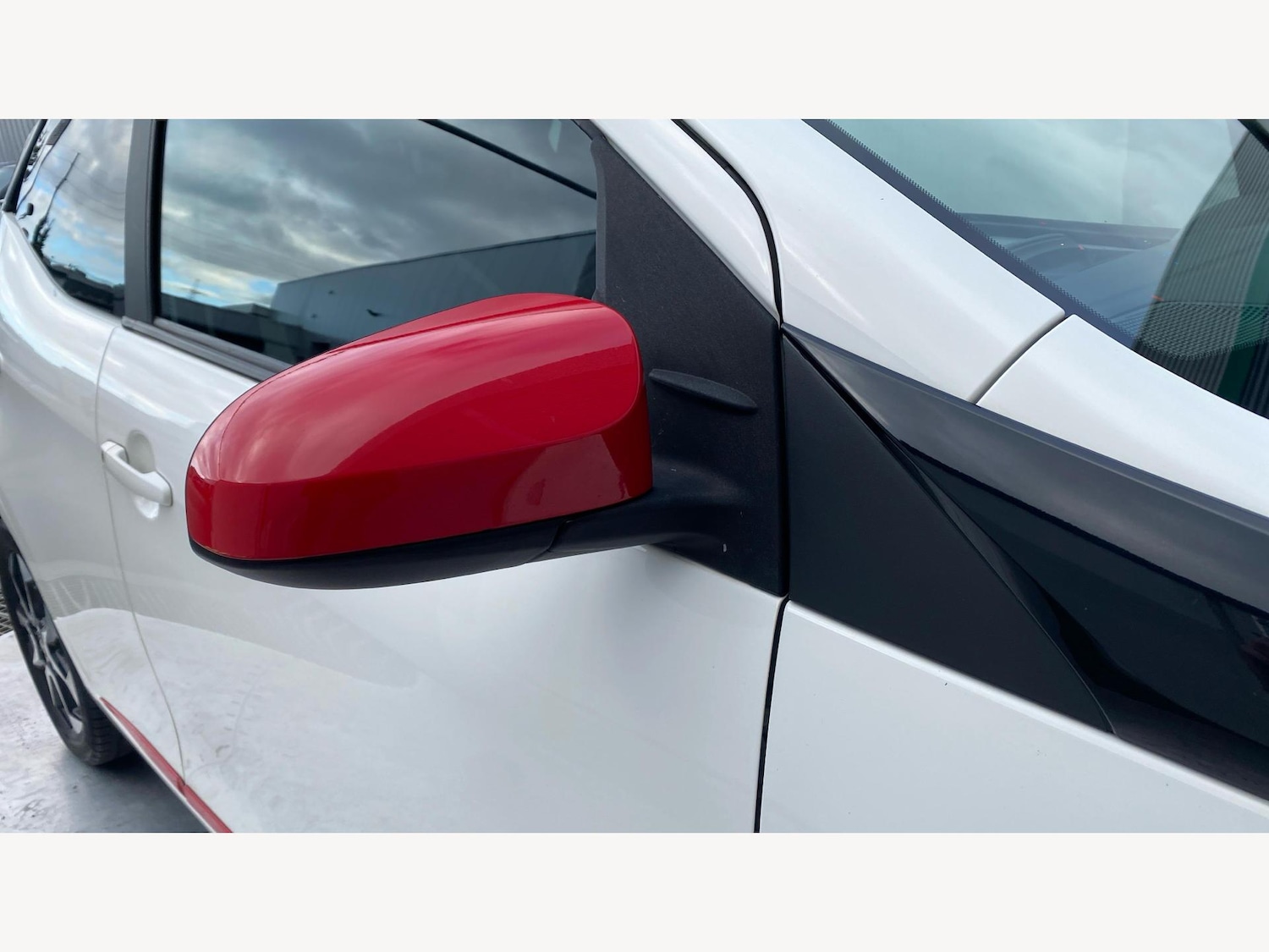 Used Toyota AYGO 2019 for sale - 76613377: Photo 32