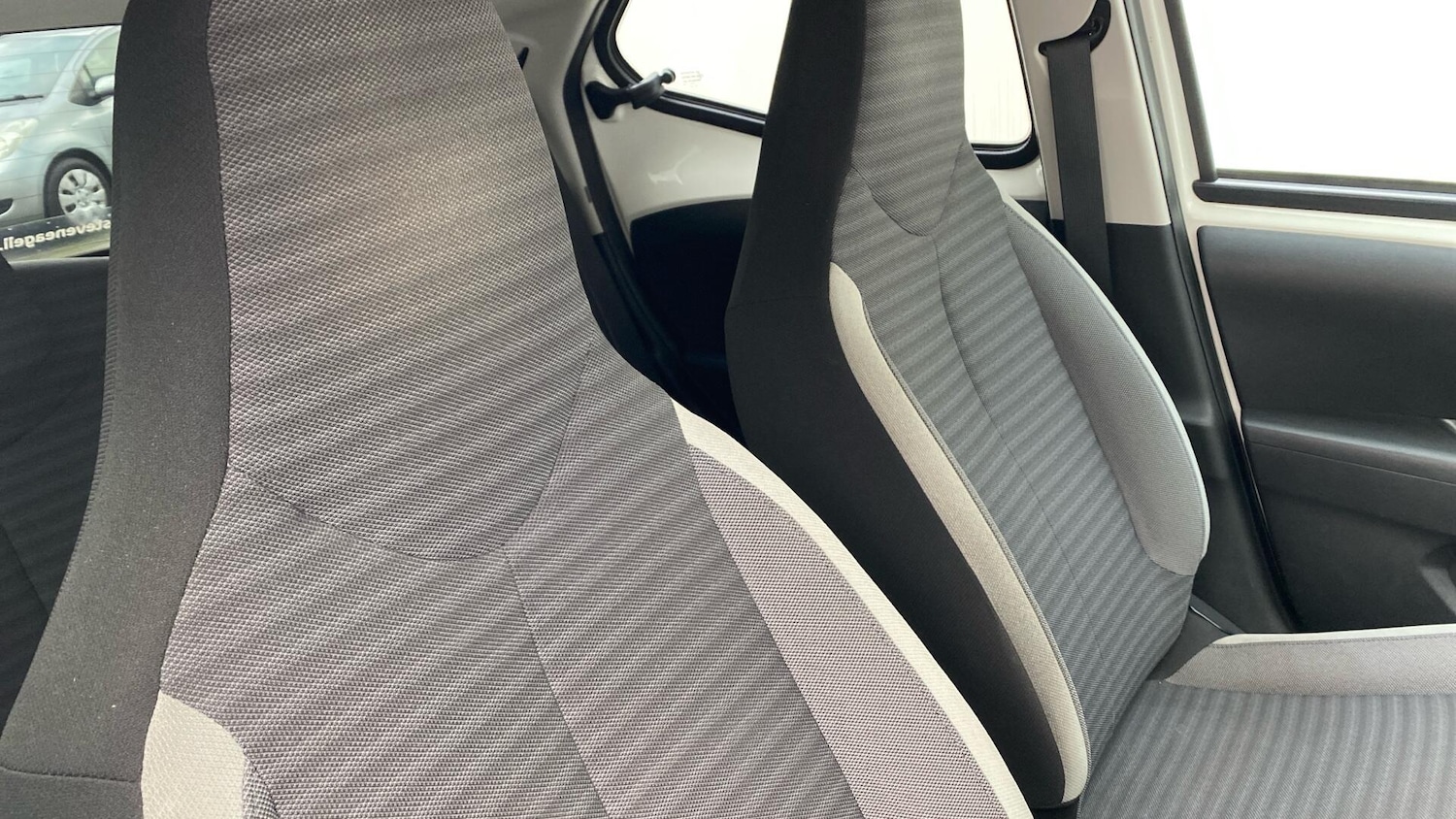 Used Toyota AYGO 2019 for sale - 76613377: Photo 34