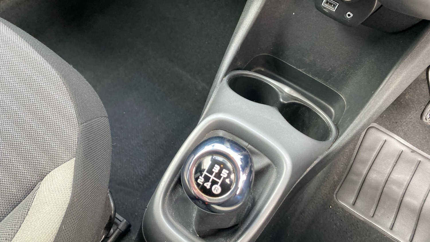 Used Toyota AYGO 2019 for sale - 76613377: Photo 38