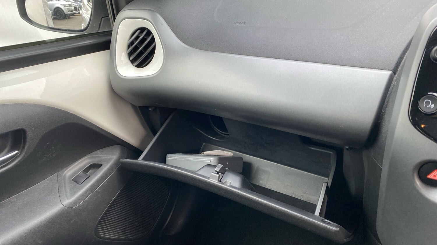 Used Toyota AYGO 2019 for sale - 76613377: Photo 41