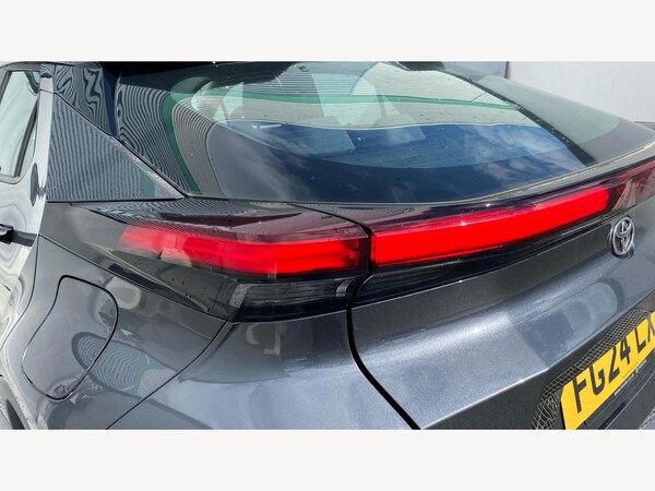 Used Toyota C-HR 2024 for sale - 75657400: Photo 23