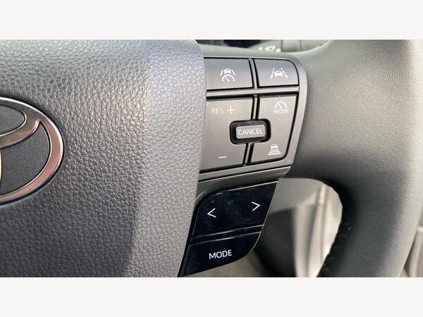 Used Toyota C-HR 2024 for sale - 75657400: Photo 30
